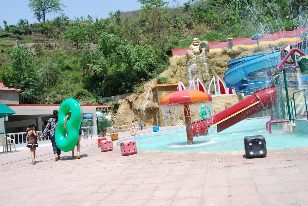 Joyland Waterpark And Resort Ντεχραντούν Εξωτερικό φωτογραφία