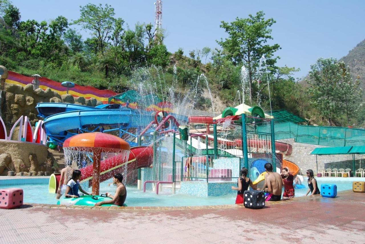 Joyland Waterpark And Resort Ντεχραντούν Εξωτερικό φωτογραφία