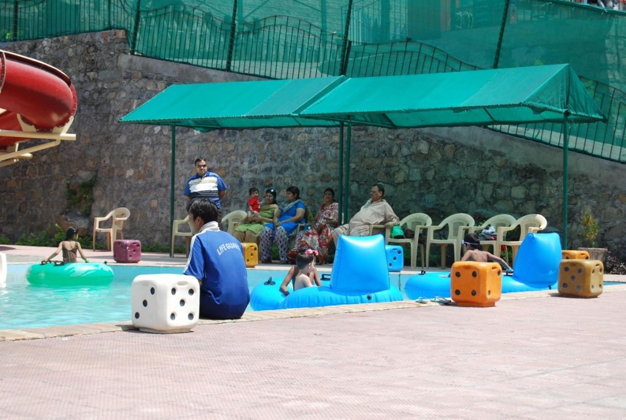Joyland Waterpark And Resort Ντεχραντούν Εξωτερικό φωτογραφία